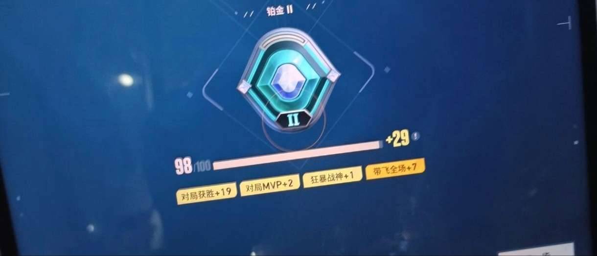 无畏契约金毛辅助适配新赛季 图2